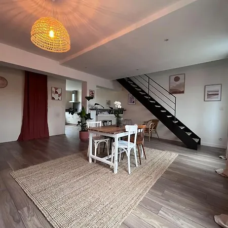 Le Saint Pierre Grand Duplex Hyper Centre, Port Apartment Caen